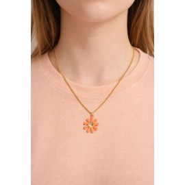 گردنبند طلایی رنگ ثابت با پلاک گل نارنجی برند six