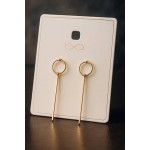 گوشواره میخی طرح سوزنی طلایی