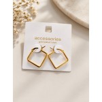 گوشواره دخترانه استیل روکش طلا مربعی برند accessories